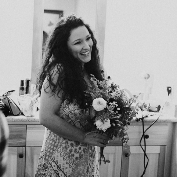 Meet your Posher, Vanessa - Picture 3 of 4